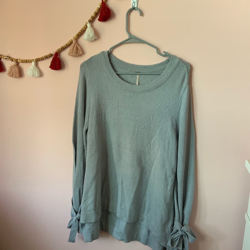 Blue-Gray Long Sleeve Sweater